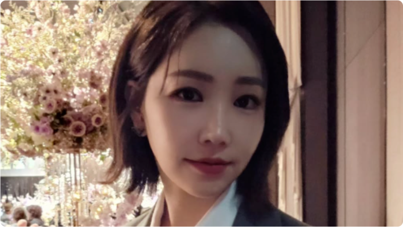 “진짜 건물까지 세웠다고?” 배우 이유리 홈쇼핑 대박에 이어 셀린느 가방 코디 화제 상한....