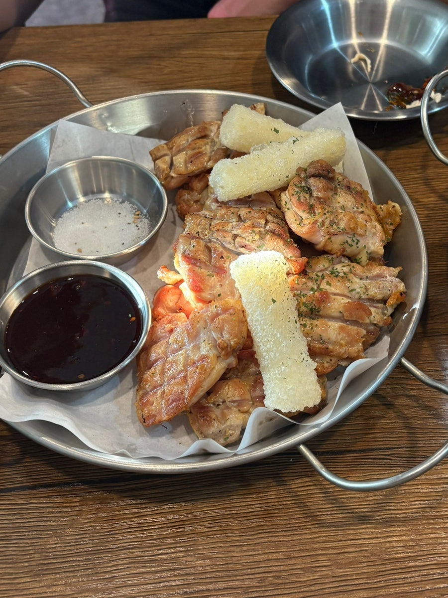 꾸브라꼬숯불치킨 광주양산점 사진 6