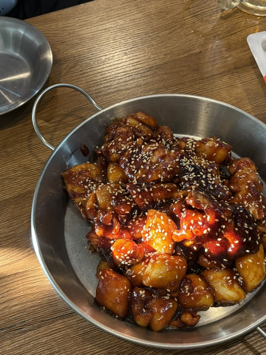 꾸브라꼬숯불치킨 광주양산점 사진 4