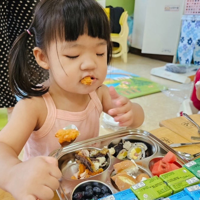 자담치킨 평택지산점 사진 4