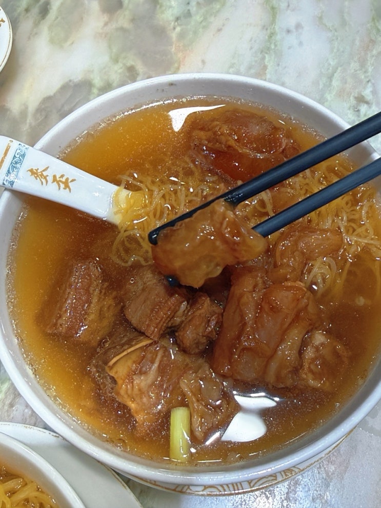  홍콩 막스누들 침사추이점 후기｜새우완탕면 먹고 온 홍콩 완탕면 맛집