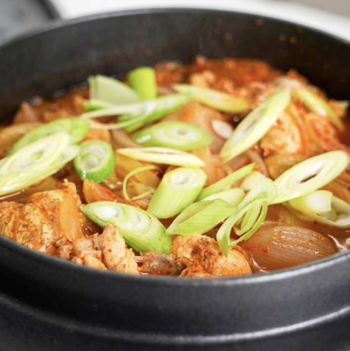 묵은지찜닭 레시피 / 고추장 없이 깔끔한 찜닭 만들기