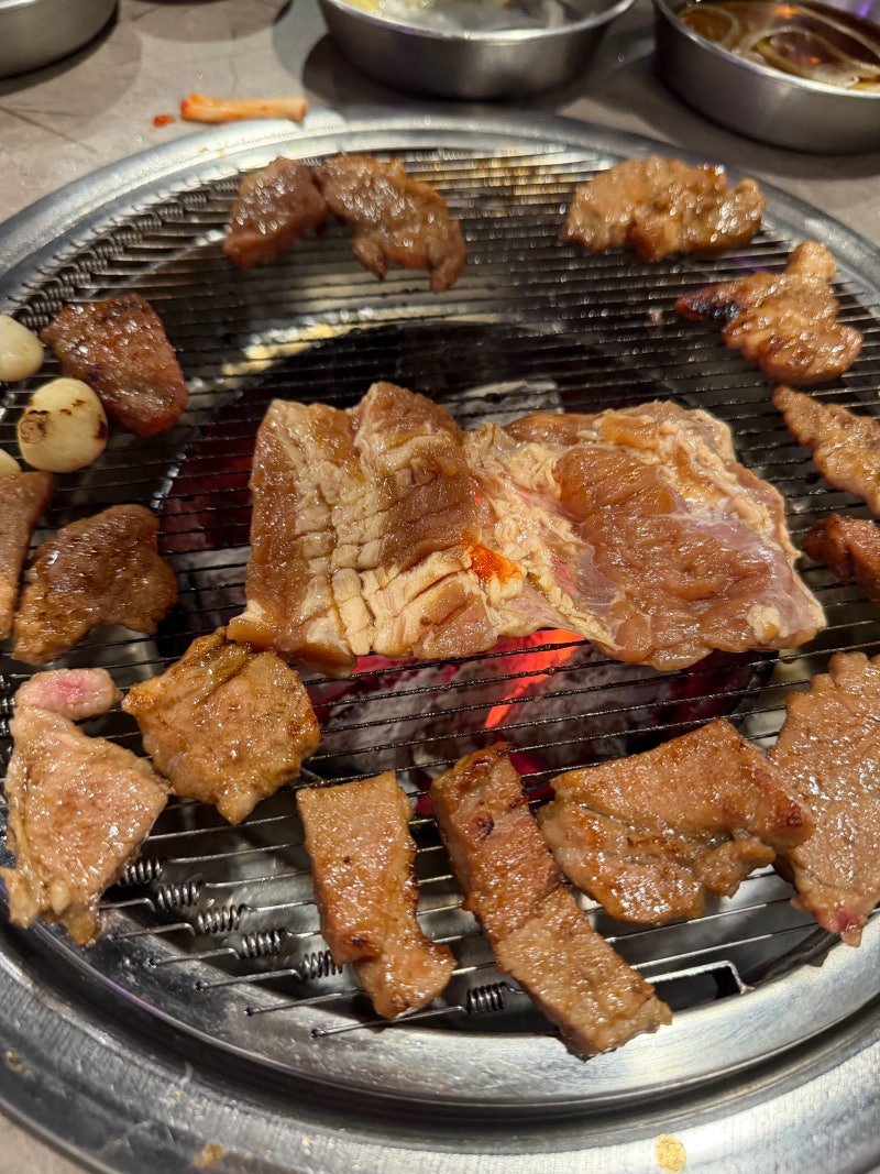 [이수] 가격이 철학이다! 이수역 맛집 백양숯불갈비 아들과 배 터지게 먹고 온 가성비 갈비 ....