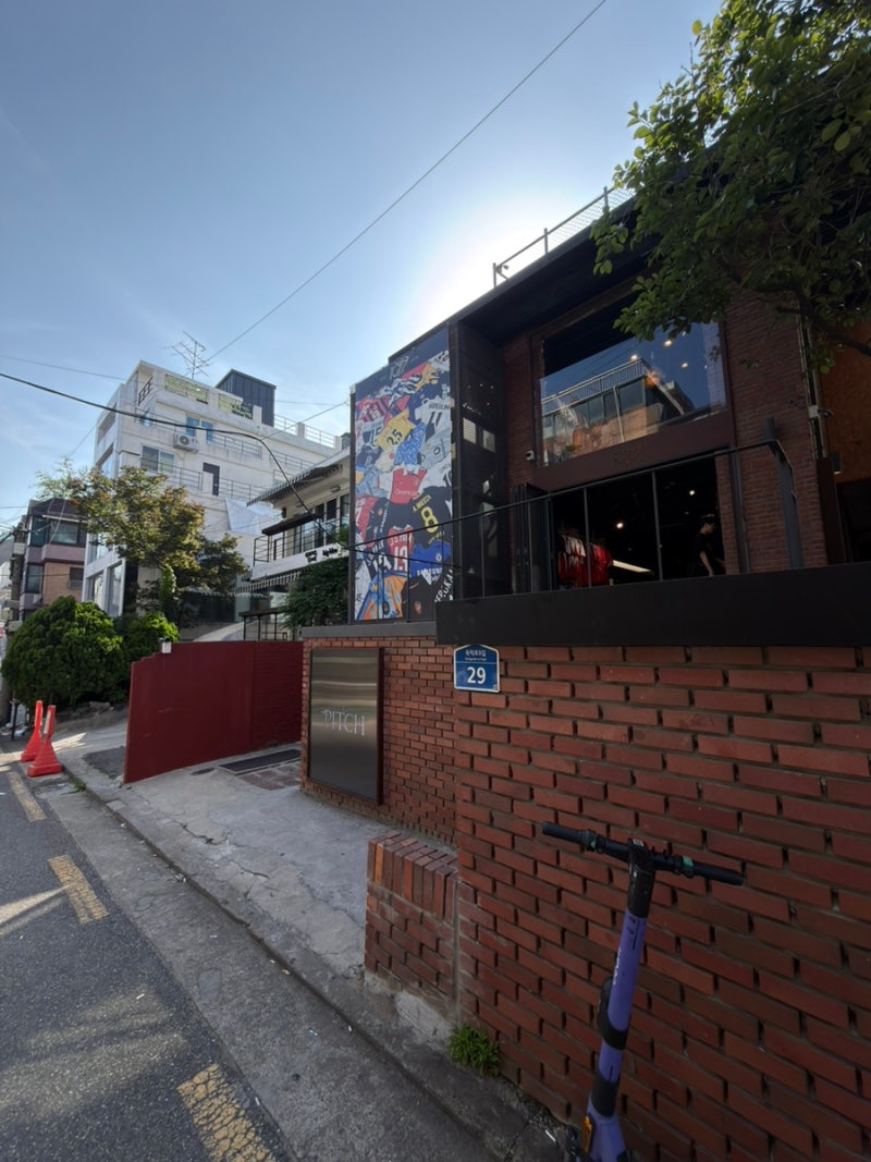 홍대 축구 유니폼 후기 | 오버더피치 도죠앤만쥬 하이드벙커