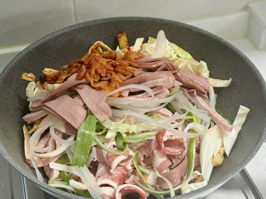 장금수부대찌개 호구포역점 사진 5