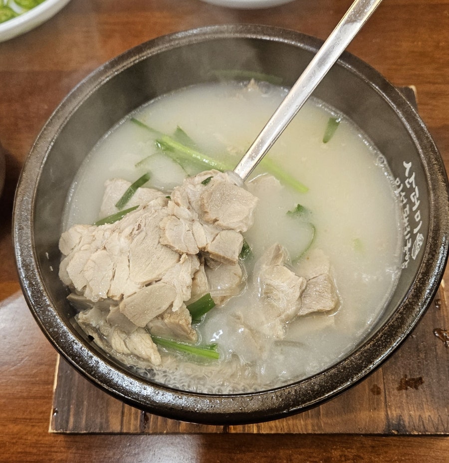 산더미미성돼지국밥 홍천점 사진 5