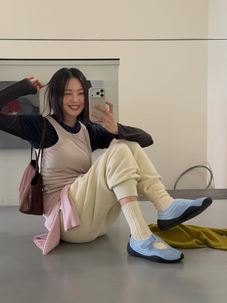  금새록이 증명한 발레코어의 반전미! 여자 연예인 스니커즈 맛집 라코스테 로우미스테르