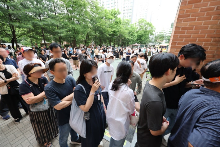 "하다 하다 이제는 <b>투표용지</b> 갯수 조작입니까?" <b>국힘</b> 우세... 