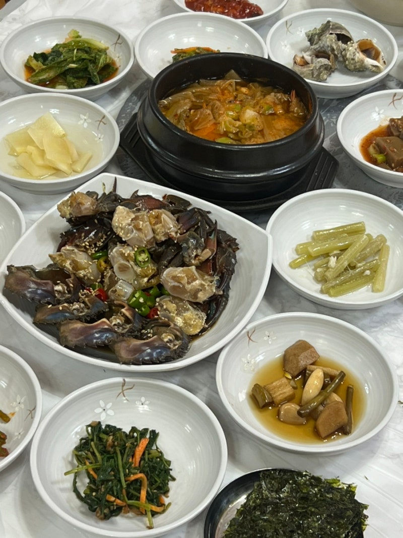 충남 서산 부석사 근처 맛집) 게장정식백반 먹고 온 _ 창리꽃게장굴밥집 (강추)
