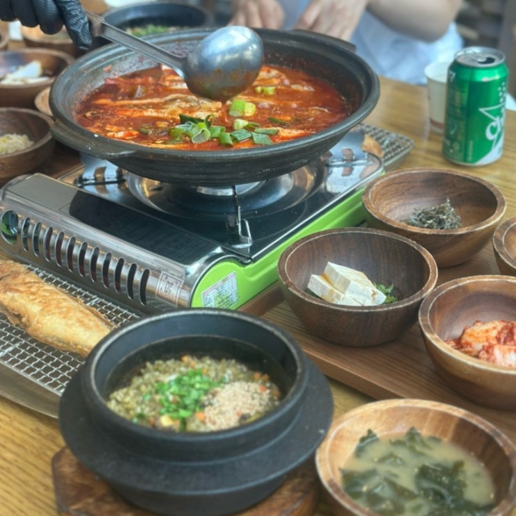  제주도여행 맛있었던 제주 운정이네 갈치조림 중문본점 런치 갈치조림 생선 전복돌솥밥 미역국 리뷰.