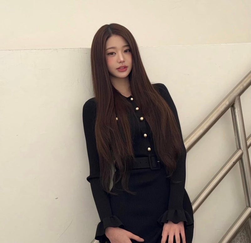 IVE 장원영 공항 태도 논란, 연예인병 vs 과도한 억측? 네티즌 갑론을박