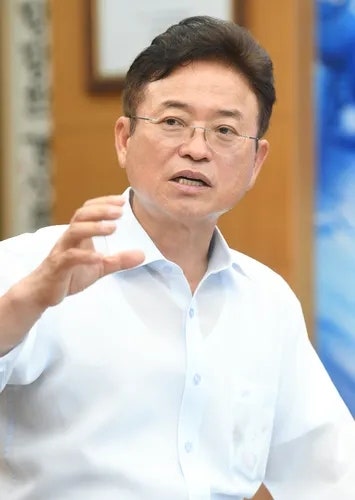 경북도지사 당선인 이철우 프로필 고향 여론조사