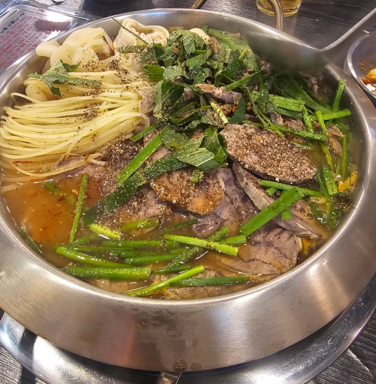  [홍천 연봉로] 이름부터 마음에 드는 회식장소, 든든한 몸보신으로 추천하는 아롱사태보양전골맛집 <고기가답이다>
