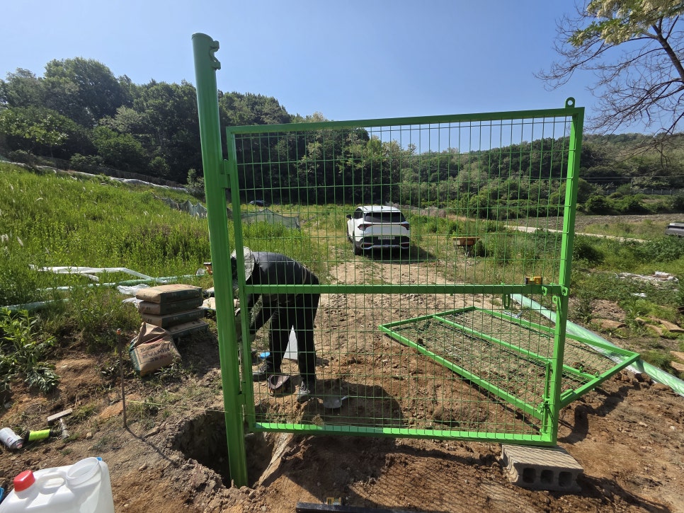 충남 천안 경작지 텃밭 무단 재배 휀스 설치 농작물 보호 담장 펜스 시공