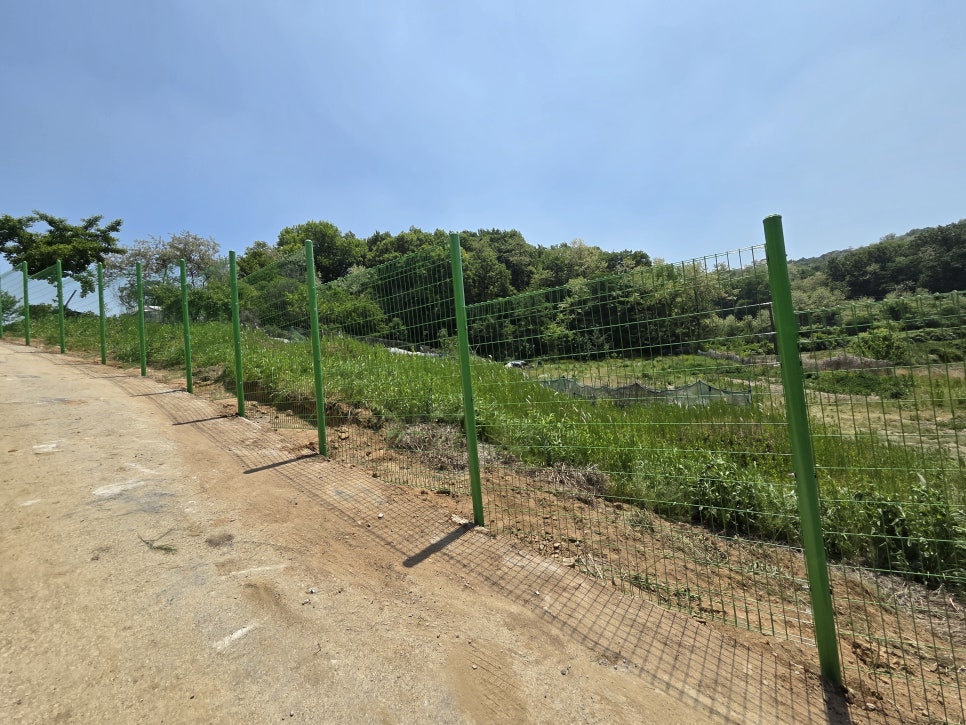 충남 천안 경작지 텃밭 무단 재배 휀스 설치 농작물 보호 담장 펜스 시공