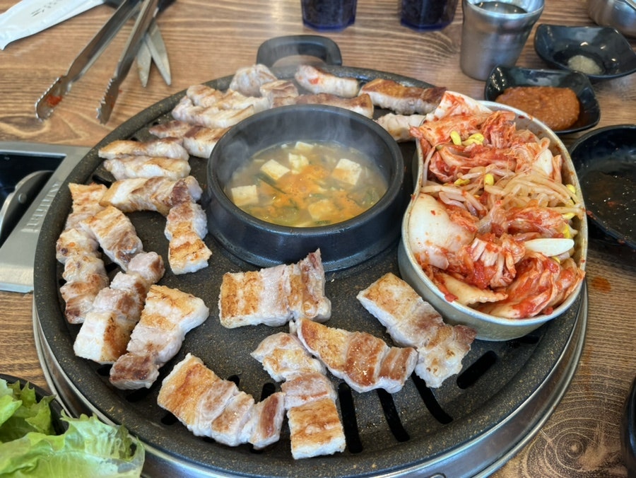 미친생고기 군자역점 사진 2