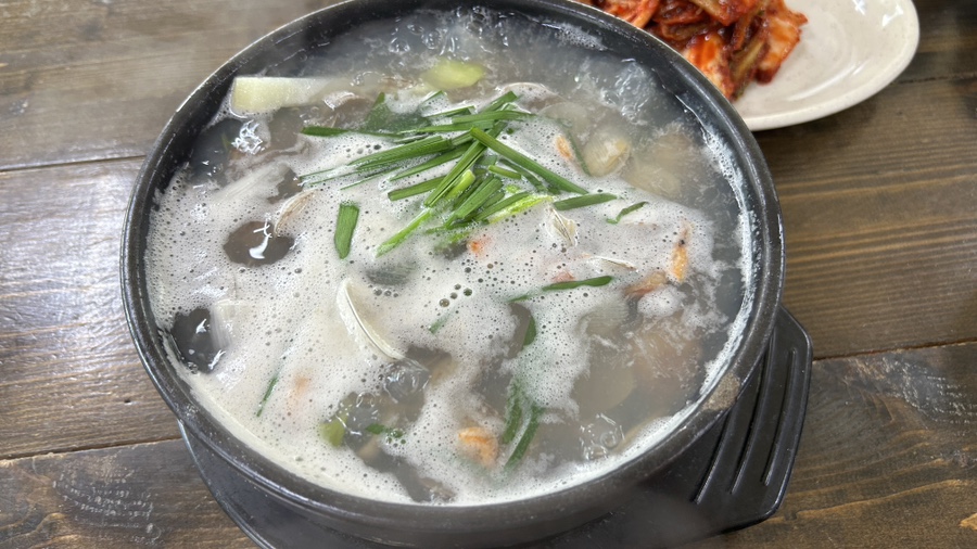 뚝배기손칼국수 사진 4
