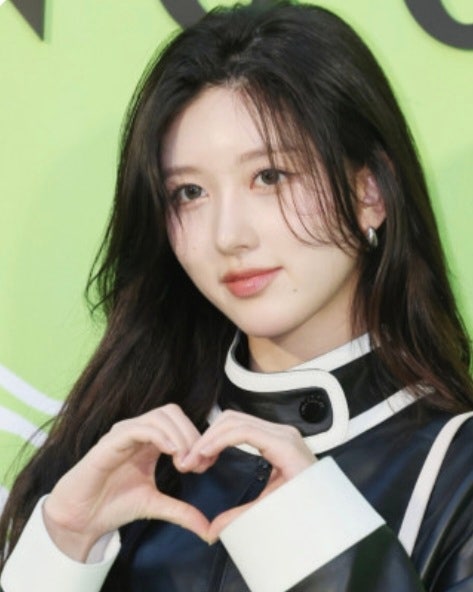 IVE Gaeul's Saju Analysis: A Smart and Diligent Destiny