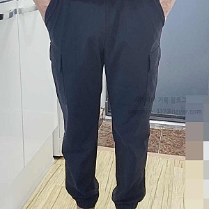 탑텐 수퍼 스트레치 카고 조거 팬츠 블랙 사봤어용