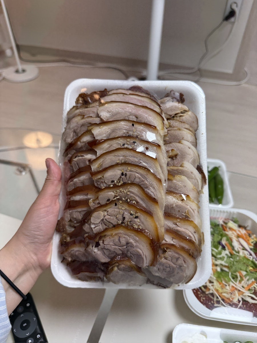 천하왕족발보쌈 사진 2