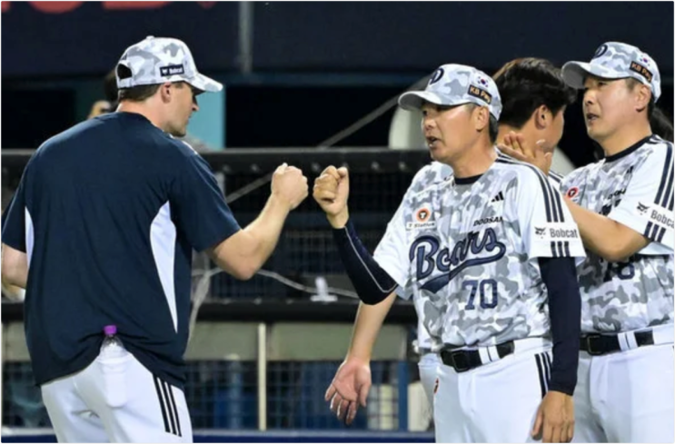 2-0으로 이기고 있었는데 <b>노게임</b>을 바랐다? 두산 김원형 감독의... 
