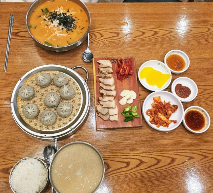  [창원]든든한 보양식으로도 딱 좋은 창원어반브릭스 맛집 '현풍닭칼국수 창원어반브릭스점'