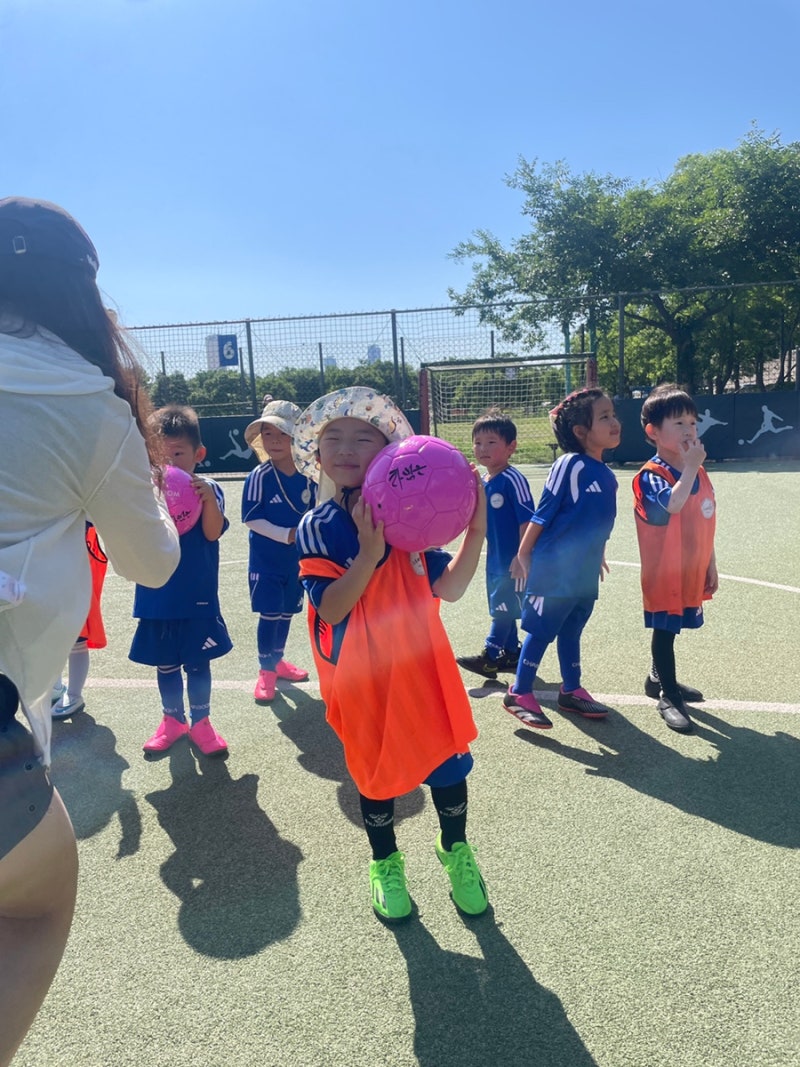FC 차붐 5세 이촌동 축구 교실 어린이날 선물 차범근감독님 축구공 선물