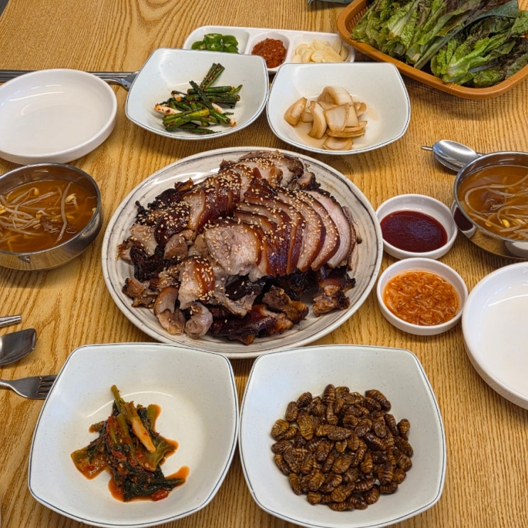  농성동 맛집 보드란족발 농성동점 국내산 앞족과 골뱅이 소면무침 솔직후기