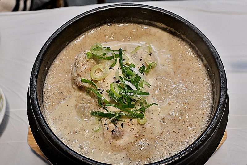 대구 금곡삼계탕 ‘영계삼계탕,들깨삼계탕,전기구이‘ (대구광역시 수성구 신매동)