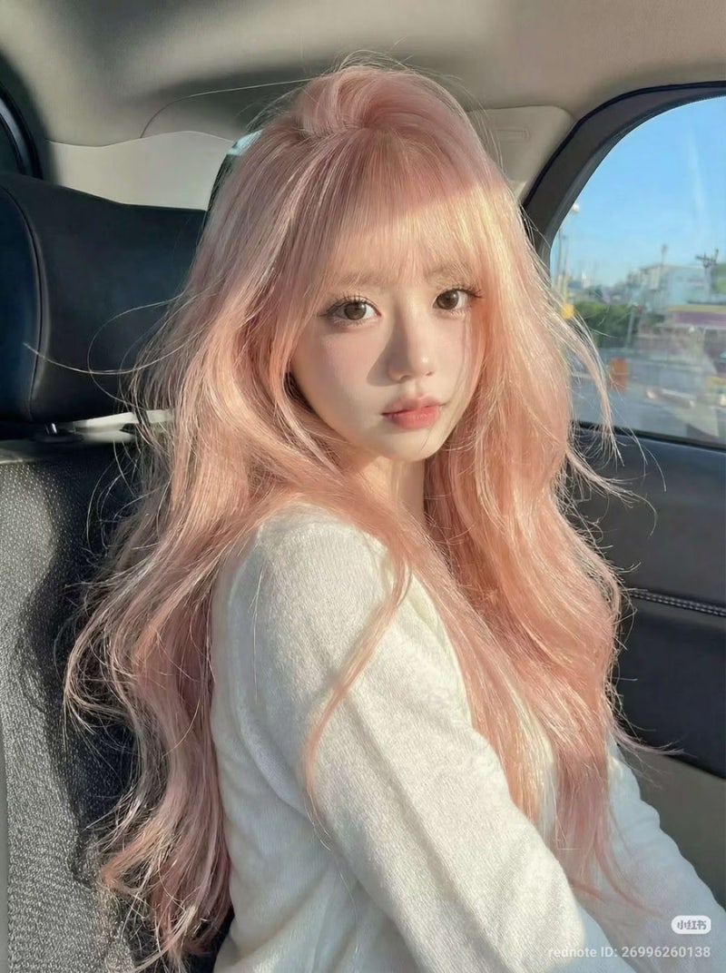 Considering Ash Pink or Pink Hair Dye? LE SSERAFIM Sakura Also Rocked This Hair Color!