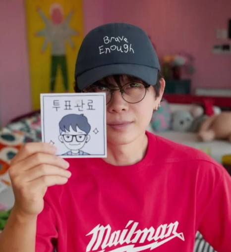 이승환, 만화가 윤서인 법적 대응 선언… "모욕·명예훼손 고소 및 사이버 크래프트 후원"