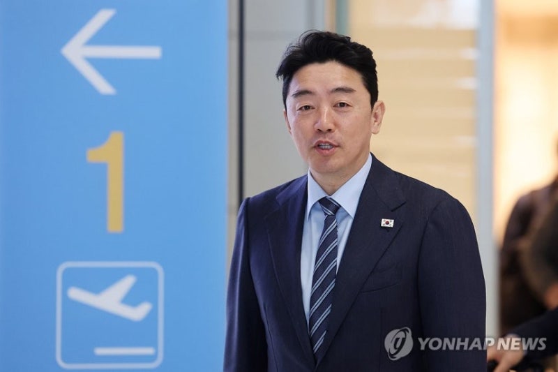 차기 국무총리 강훈식 비서실장 프로필 나이 이력 내정 배경 후임자 박성준·천준호·한준호