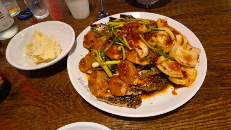 금호동 금남시장 매운 꽃게무침 전문점 학돌이네