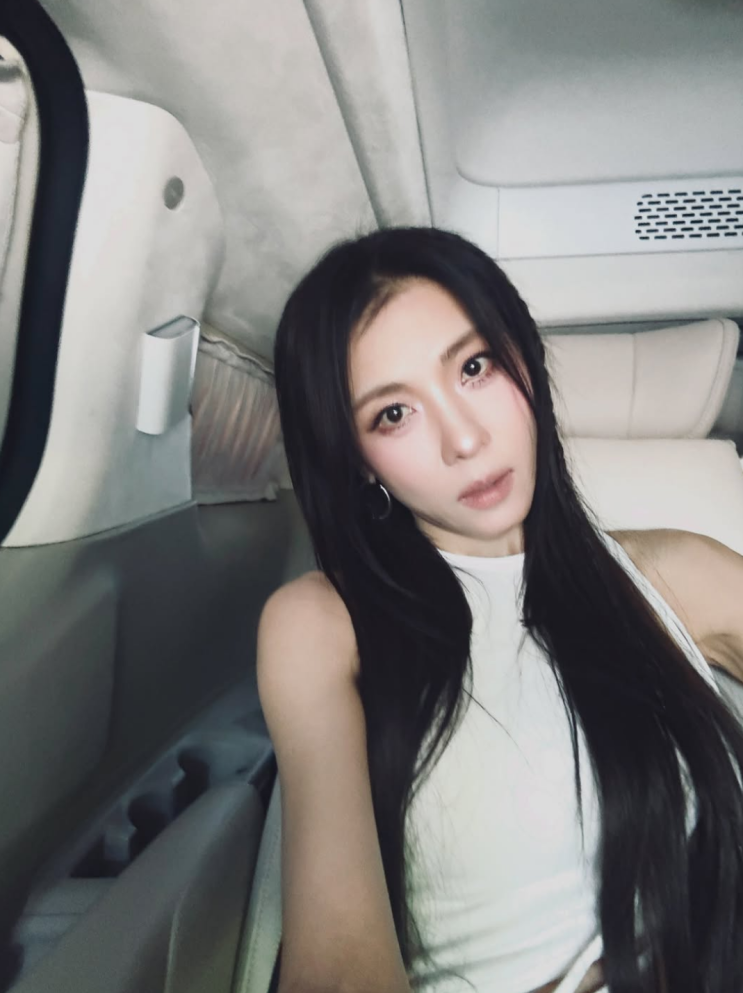  26학번 신입생 하지원, 시간 거꾸로 흐름 증명하는 청순 내추럴 뷰티 포인트