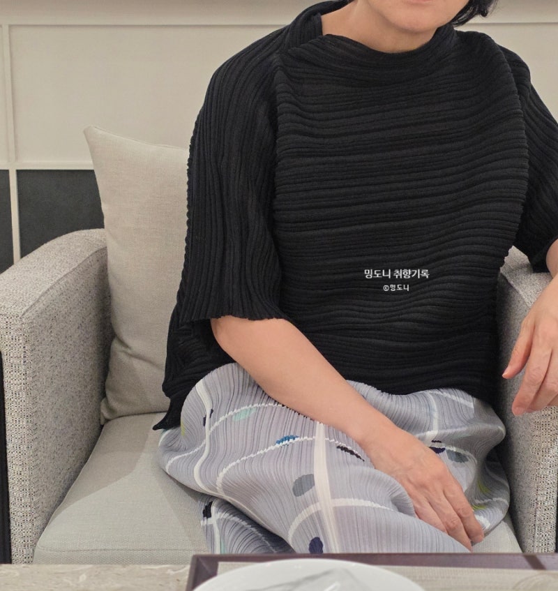 플리츠플리즈 미스트 블랙 보다 잘산템 쉬어 바운스 니트 리뷰
