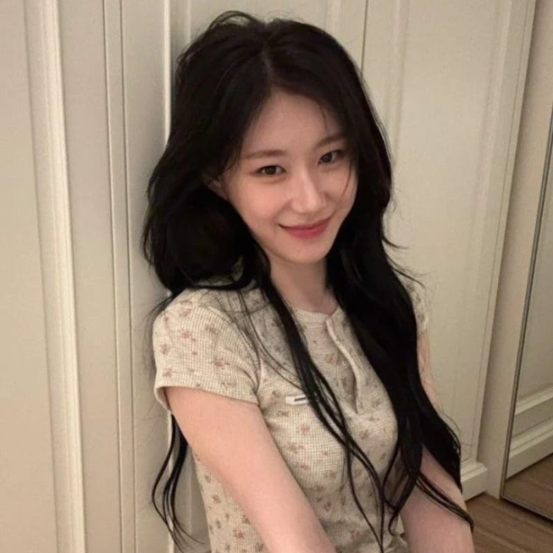 ‘극세사 몸매’ 채령, 고기 먹을 때 절대 안 먹는 이것은?