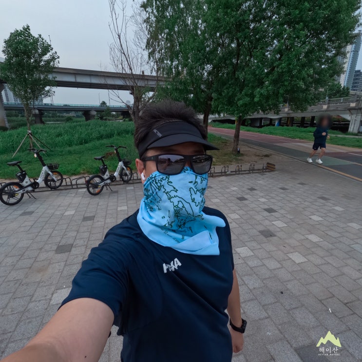  날파리 시즌 러닝, 버프 말고 손수건 반다나 마스크는 어떨까? 중랑천 5km 착용기