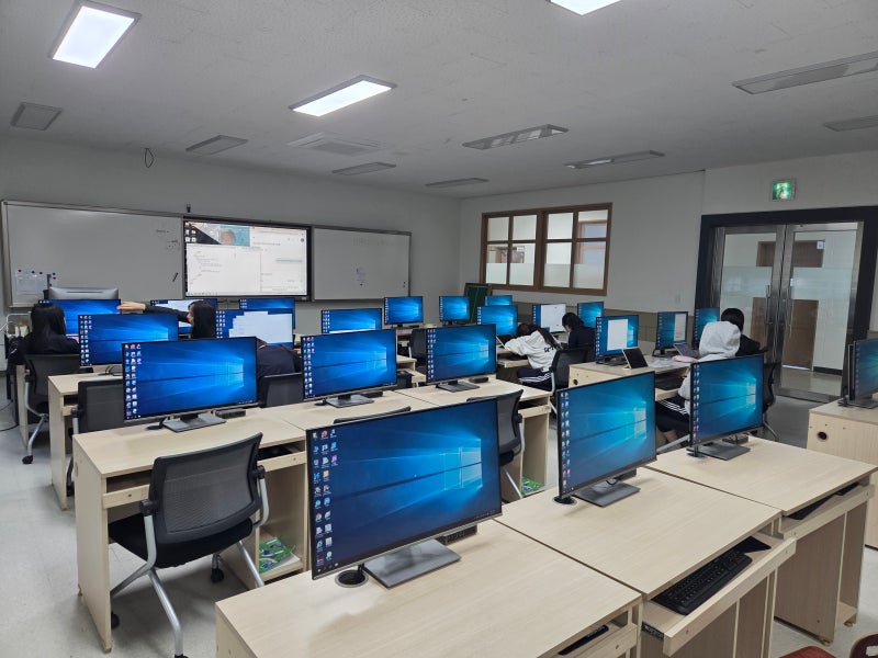부산북구진로교육지원센터 · 경혜여고 · 고등 · AI코딩전문가 진로교육 (ChatGPT 파이썬 미니) 썸네일