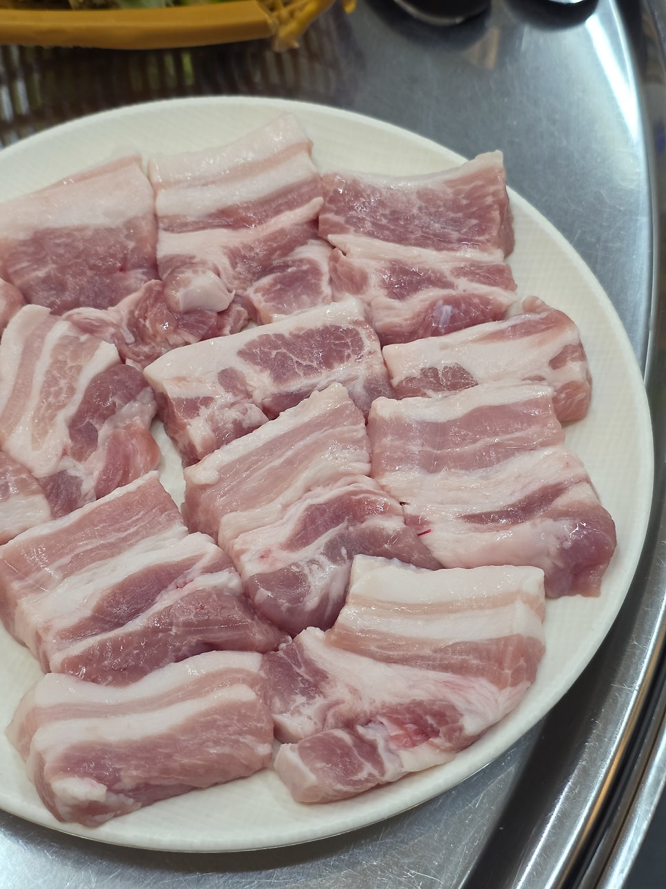 돼지아저씨 사진 6