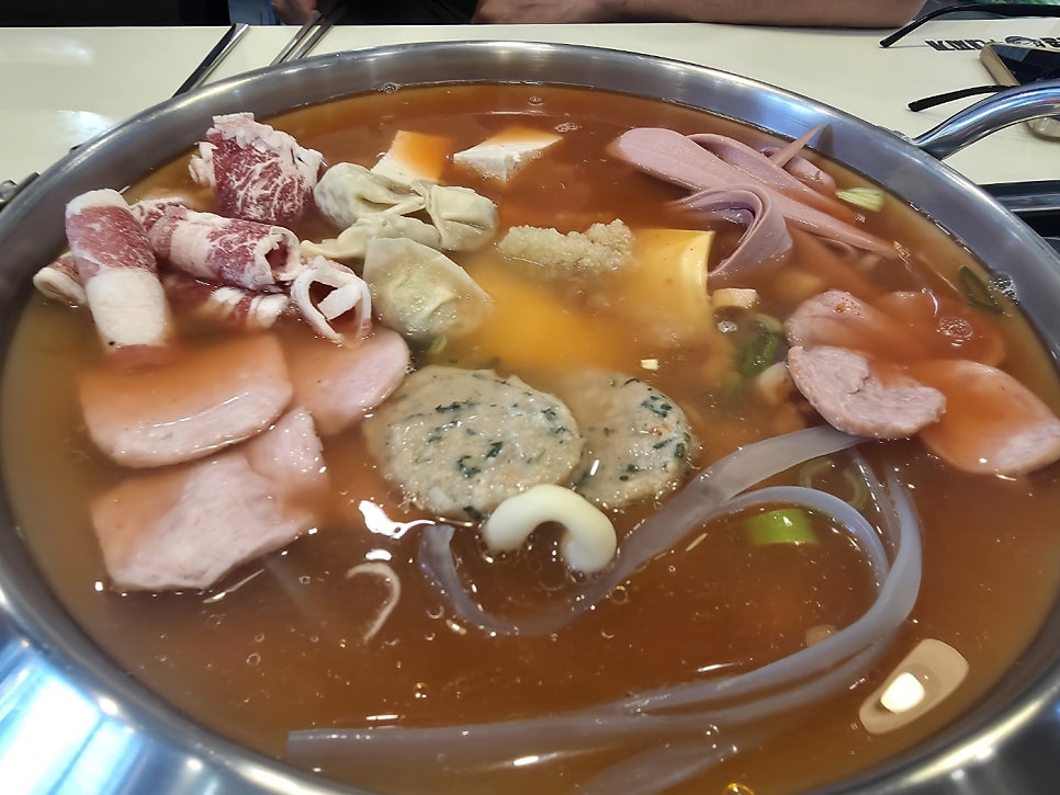 킹콩부대찌개 내포신도시점 사진 3