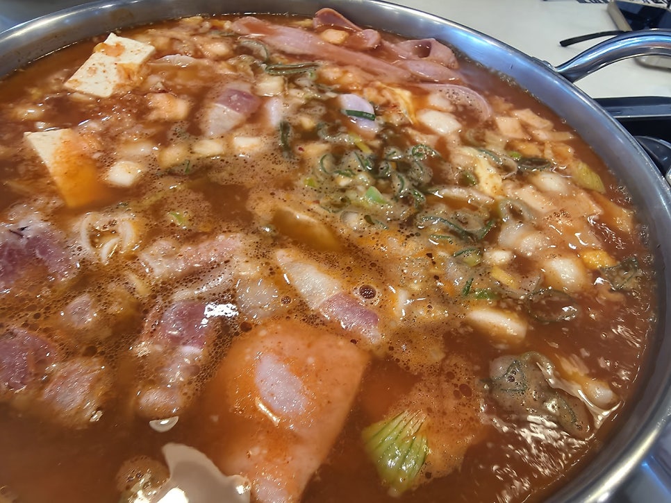 킹콩부대찌개 내포신도시점 사진 5