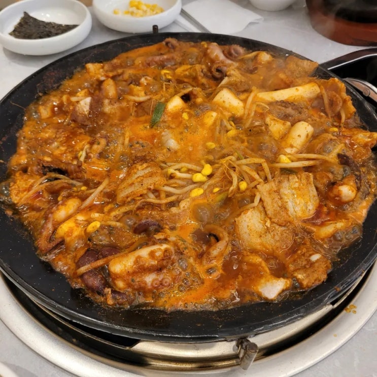  송리단길맛집: [쭈불리 석촌역점] '쭈불리 점심특선' 후기/ 맛있어요