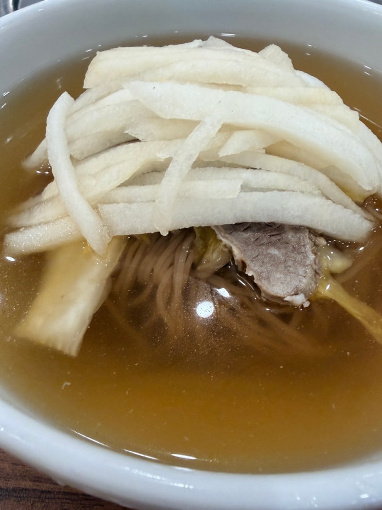 꼰대들이 사랑하는 서울 평양냉면 맛집 <b>우래옥</b>