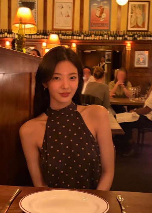 품절 대란템! 화제의 있지 리아 자라 원피스, 8만 원대라고? (가격 정보)