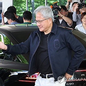 젠슨 황 “한국에 큰 선물 4개 가져왔다”…삼성·SK하이닉스 진짜 바빠진다