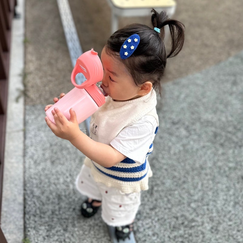 두돌아기 어린이집 텀블러 물통 빨대컵에서 넘어가는 주니 입모아 자기주도컵