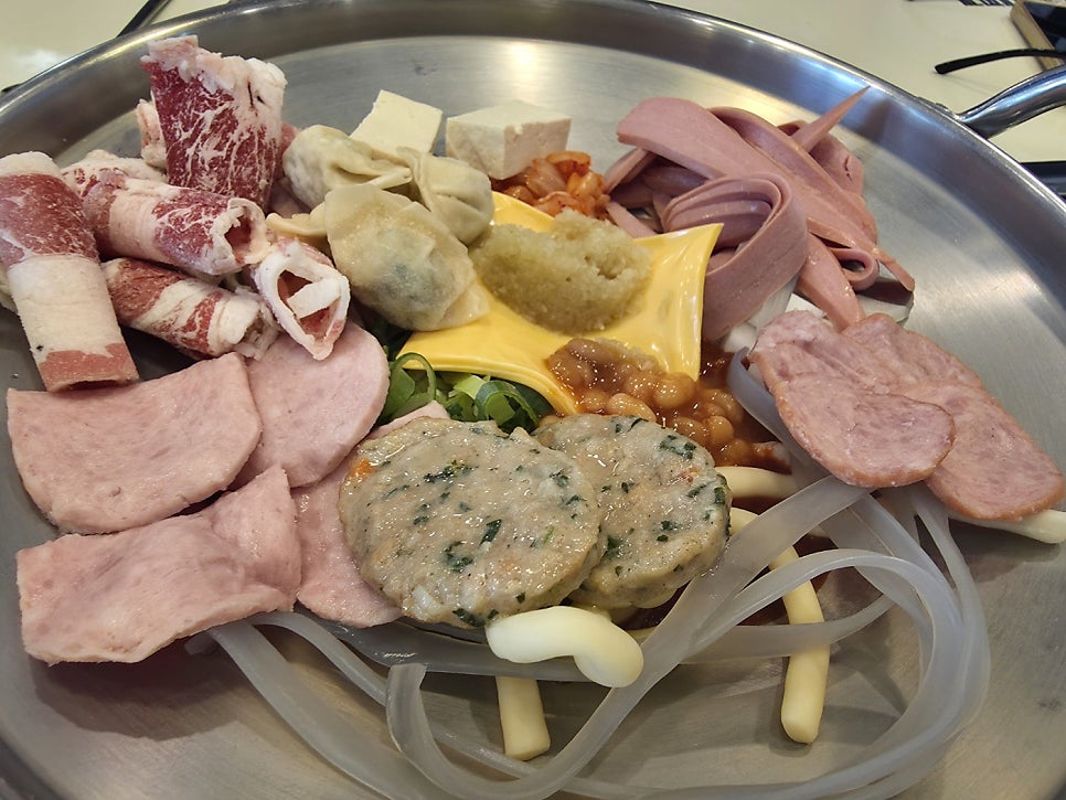 킹콩부대찌개 내포신도시점 사진 4
