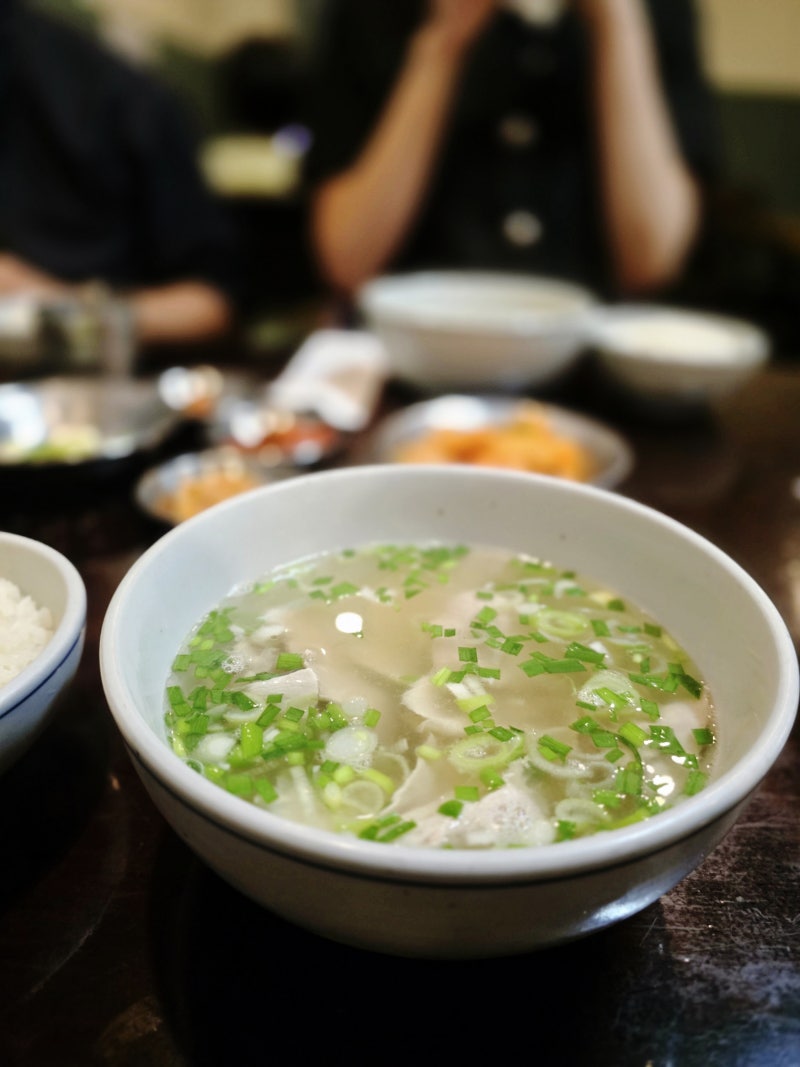 서울 돼지국밥 맛집 광화문국밥 | 박찬일 셰프의 맑은 돼지곰탕