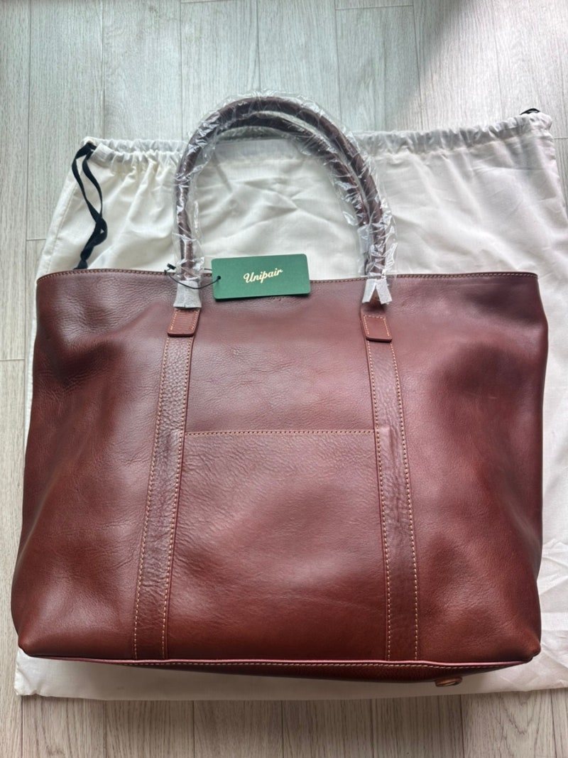 [BAG]매년 바로 품절되는 유니페어 에센셜 레더 토트백 (TAN) 구매후기