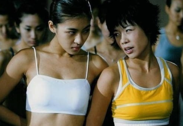 “색즉시공으로 확 떴는데…” 전성기 지나 치킨집까지 운영했다는 여배우의 뜻밖의 근황